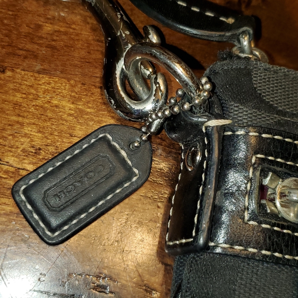 Coach - black - crossbody - Picture 4 of 14